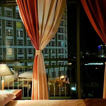 Ortigas 2 Bedroom Corner Unit With 2 Queen Across Shangrila Manila Kültér fotó