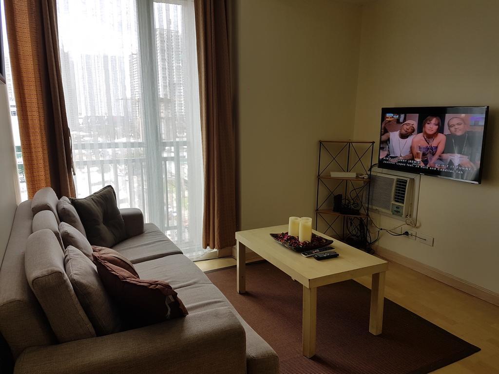 Ortigas 2 Bedroom Corner Unit With 2 Queen Across Shangrila Manila Kültér fotó