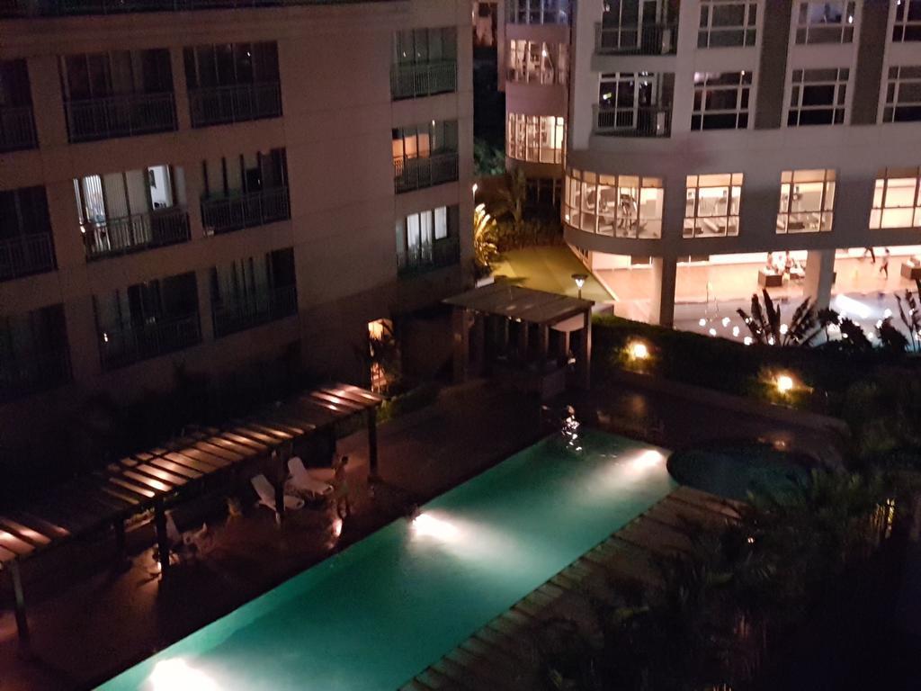 Ortigas 2 Bedroom Corner Unit With 2 Queen Across Shangrila Manila Kültér fotó